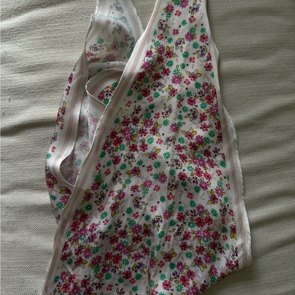 Floral Patterned Silk Scarf - Picture 2 of 3